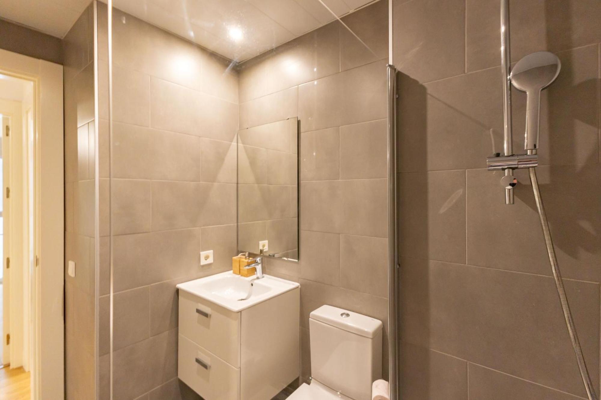 Cathedral Apartment Welcome Wheelchairs 6 Pax Sevilla Exterior foto